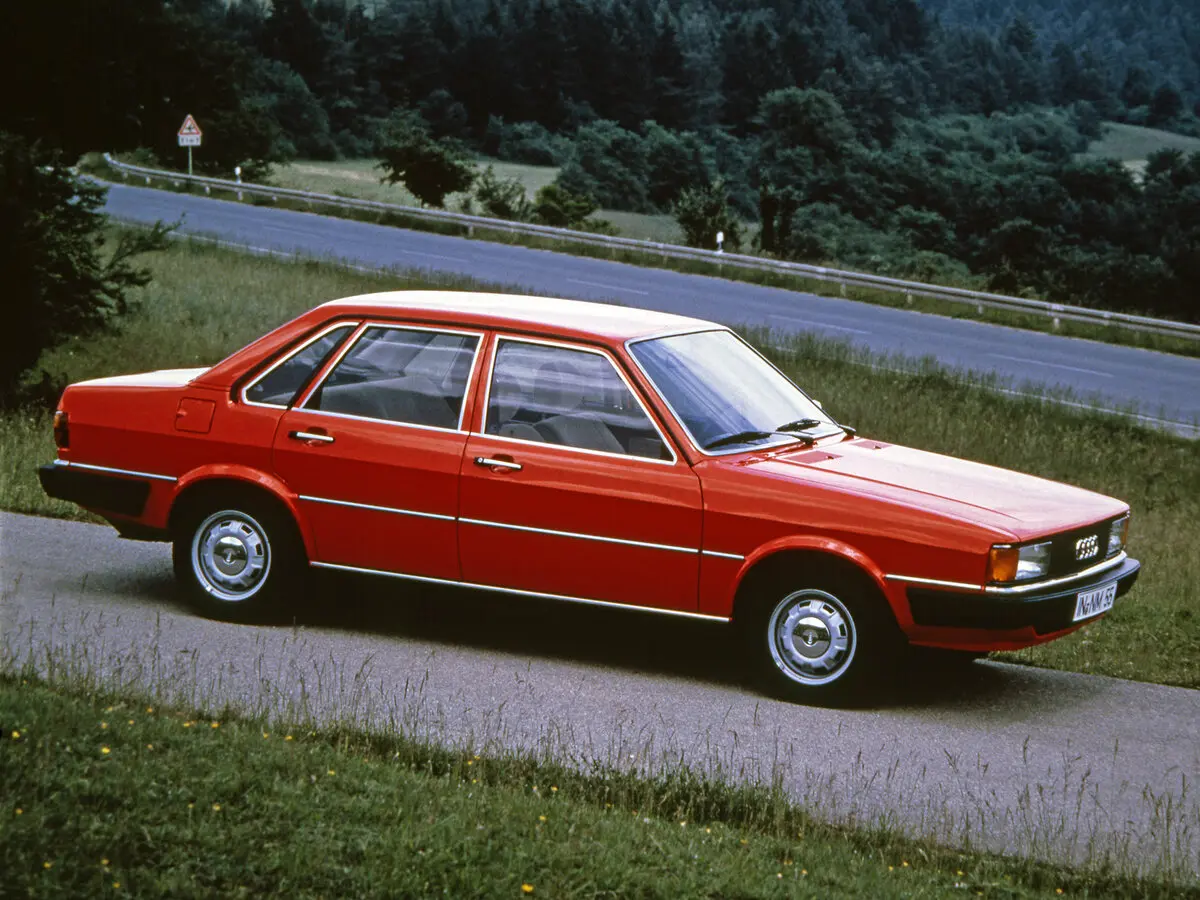 Audi 80 III (B2) Седан — сүрөт 3