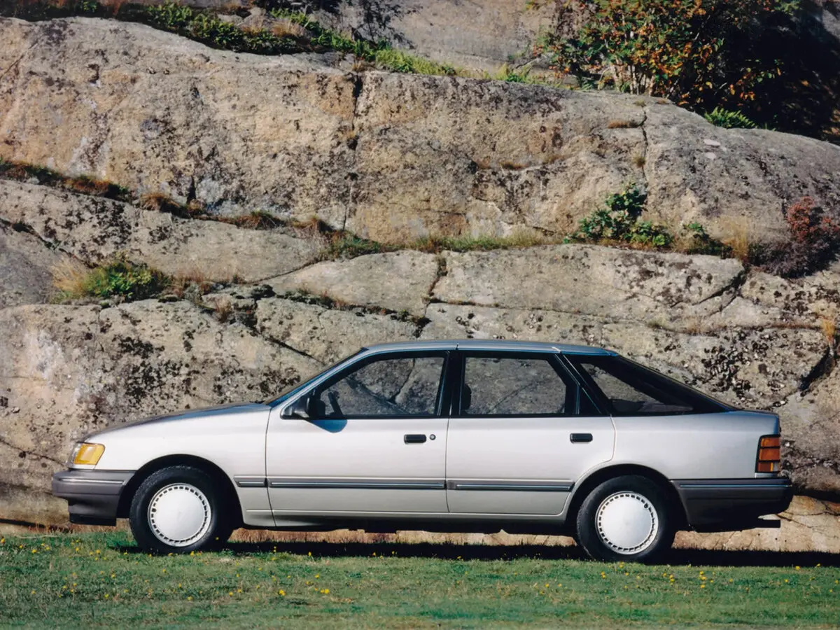 Ford Scorpio I Хэтчбек 5 дв. — сүрөт 2