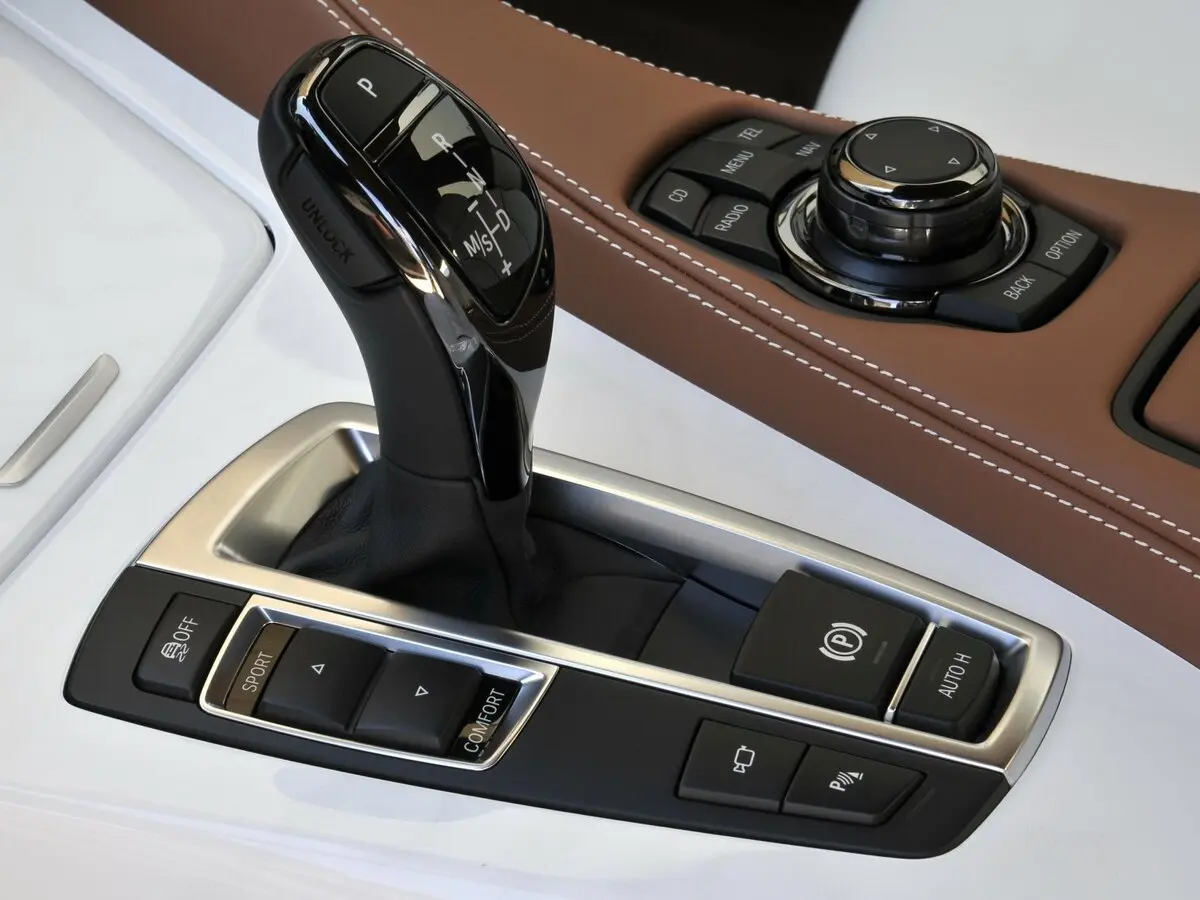 BMW 6 серии III (F06/F13/F12) Седан Gran Coupe — сүрөт 11