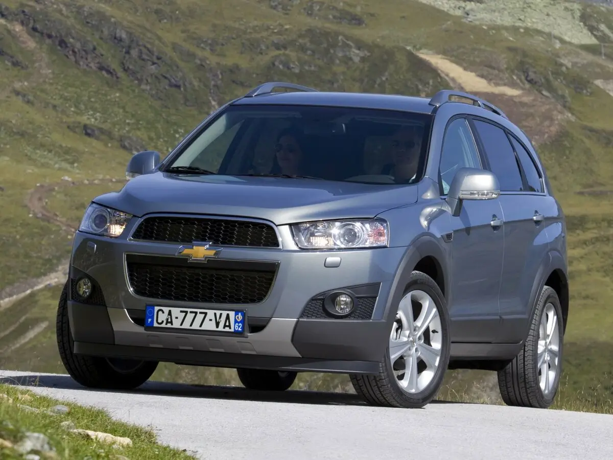 Chevrolet Captiva I Рестайлинг Внедорожник 5 дв. — сүрөт 3