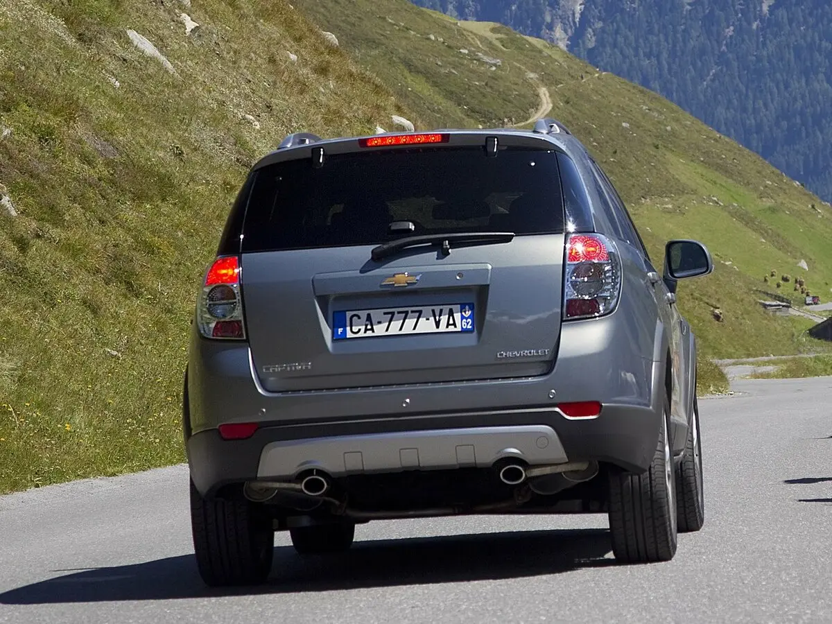 Chevrolet Captiva I Рестайлинг Внедорожник 5 дв. — сүрөт 4