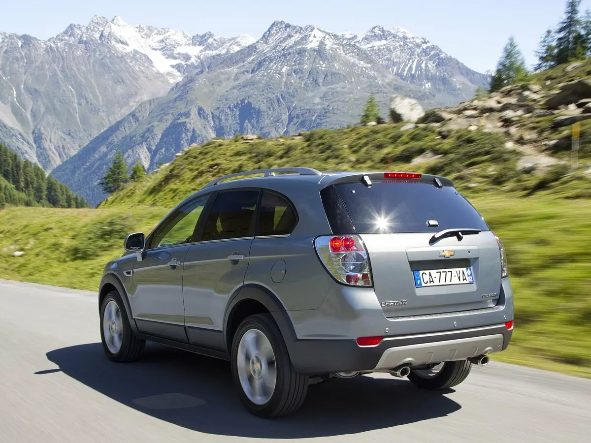 Chevrolet Captiva I Рестайлинг Внедорожник 5 дв. — сүрөт 5