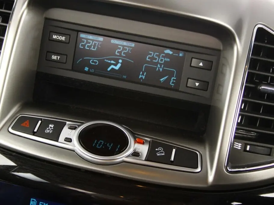 Chevrolet Captiva I Рестайлинг Внедорожник 5 дв. — сүрөт 12
