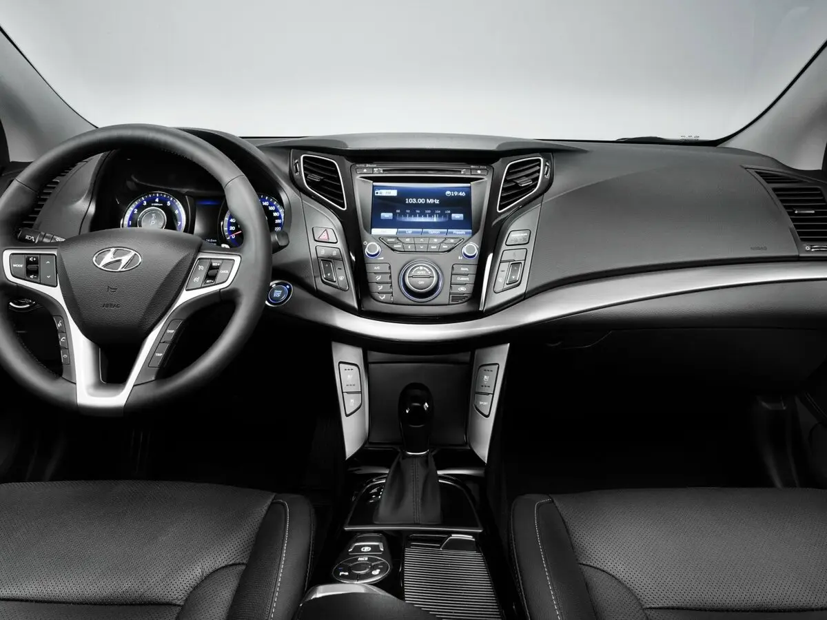 Hyundai i40 I Седан — сүрөт 6