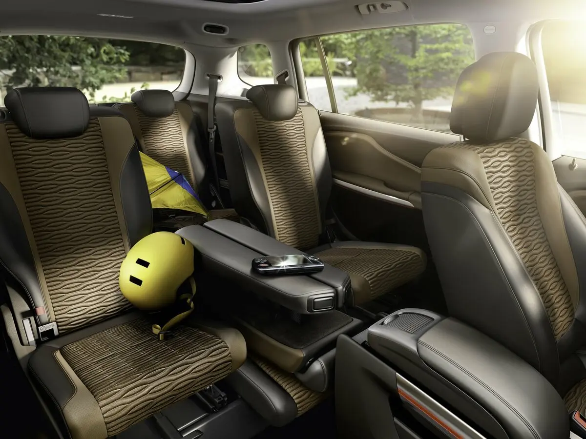 Opel Zafira C Компактвэн — фото 9