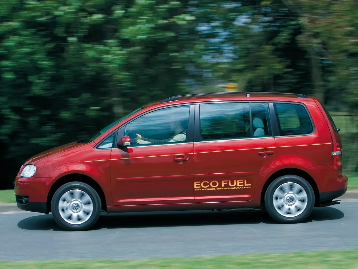 Volkswagen Touran I Компактвэн — сүрөт 2