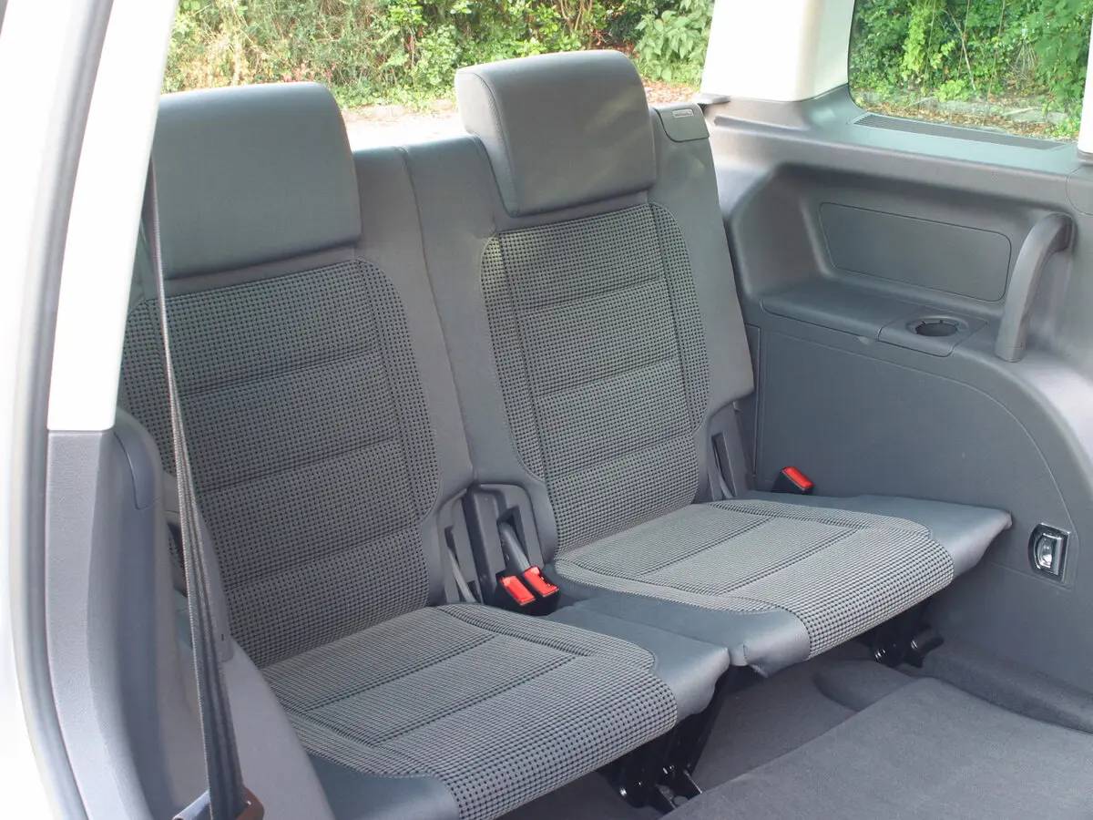 Volkswagen Touran I Компактвэн — сүрөт 10