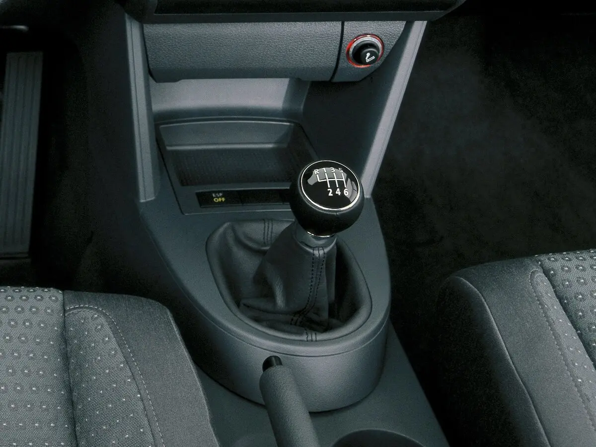 Volkswagen Touran I Компактвэн — сүрөт 11