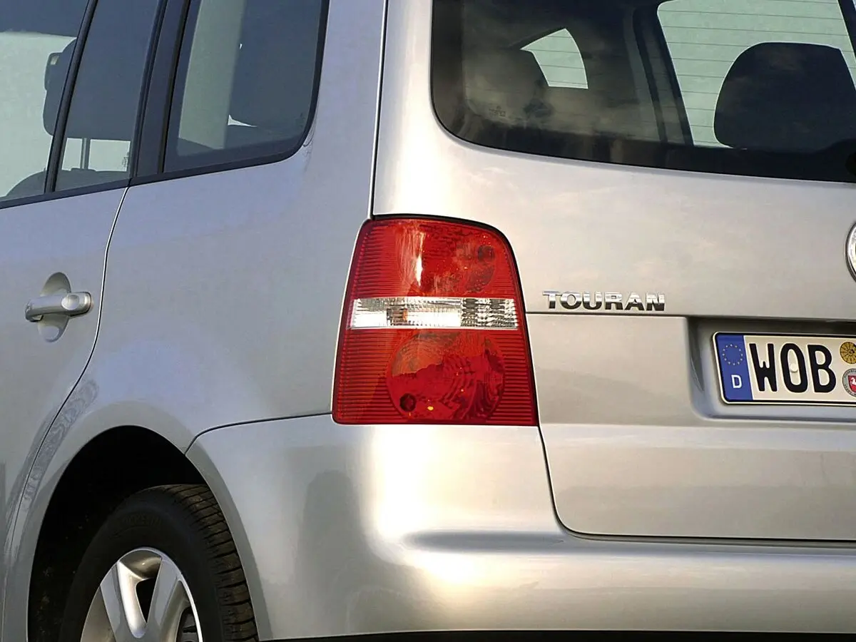 Volkswagen Touran I Компактвэн — сүрөт 13