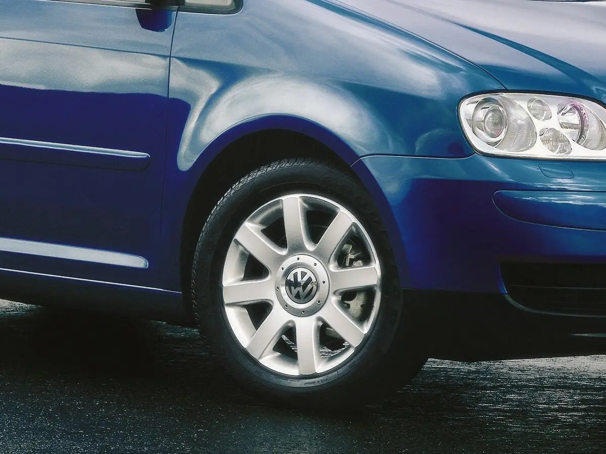 Volkswagen Touran I Компактвэн — сүрөт 16