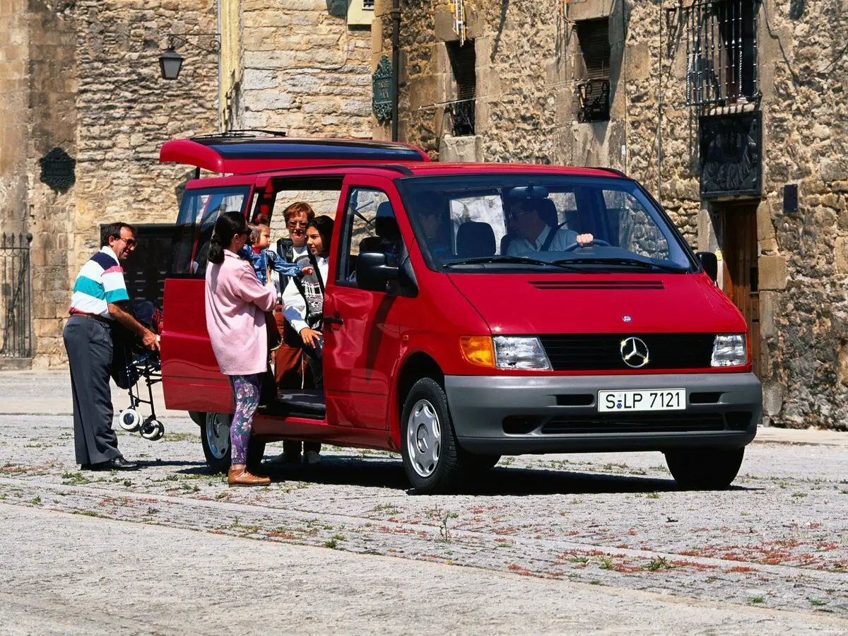 Mercedes-Benz Vito I (W638) Минивэн