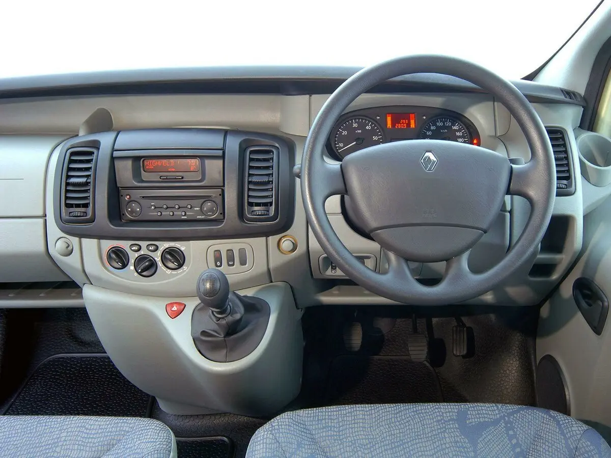 Renault Trafic II Минивэн — 照片 5