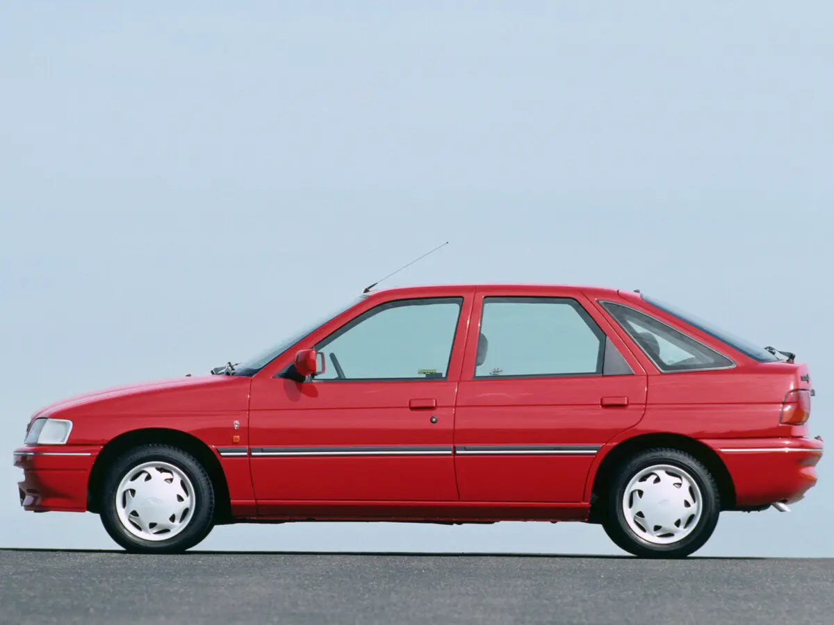 Ford Escort V Рестайлинг 1 Хэтчбек 5 дв. — сүрөт 2