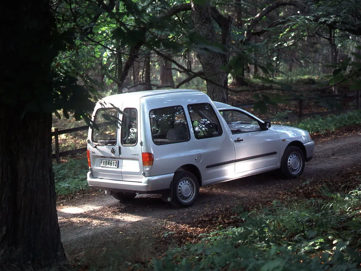 Volkswagen Caddy II Компактвэн — фото 2