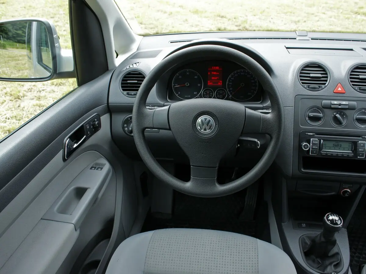 Volkswagen Caddy III Компактвэн Life — фото 9