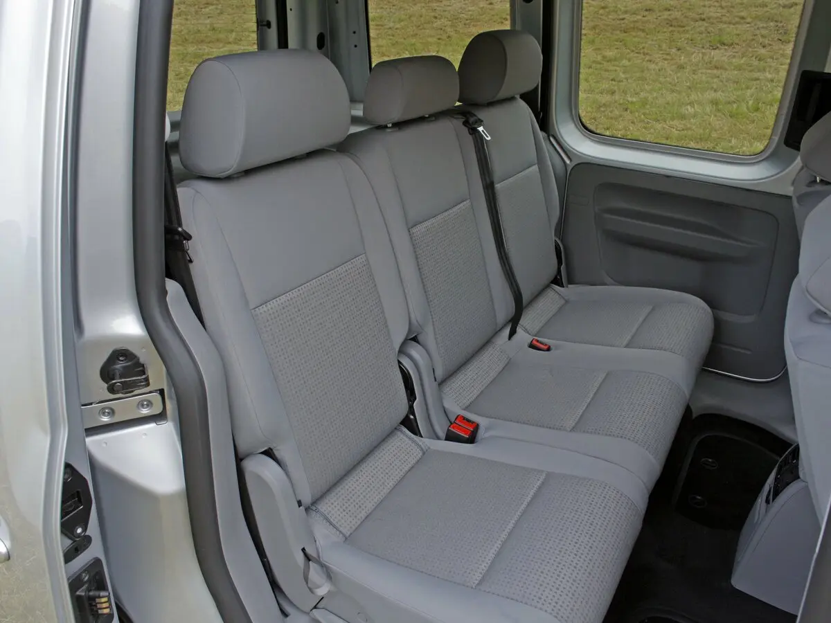 Volkswagen Caddy III Компактвэн Life — фото 10