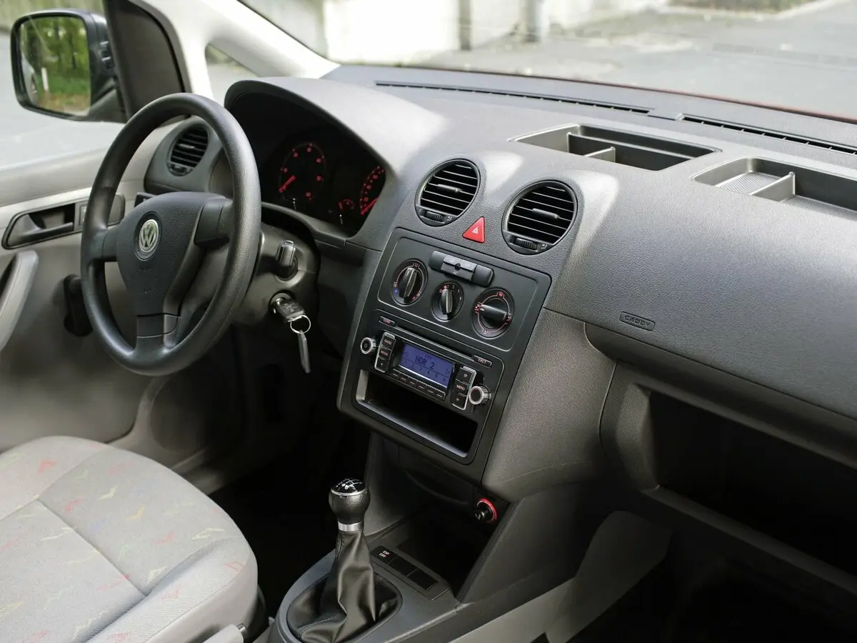 Volkswagen Caddy III Компактвэн Life Maxi — фото 6