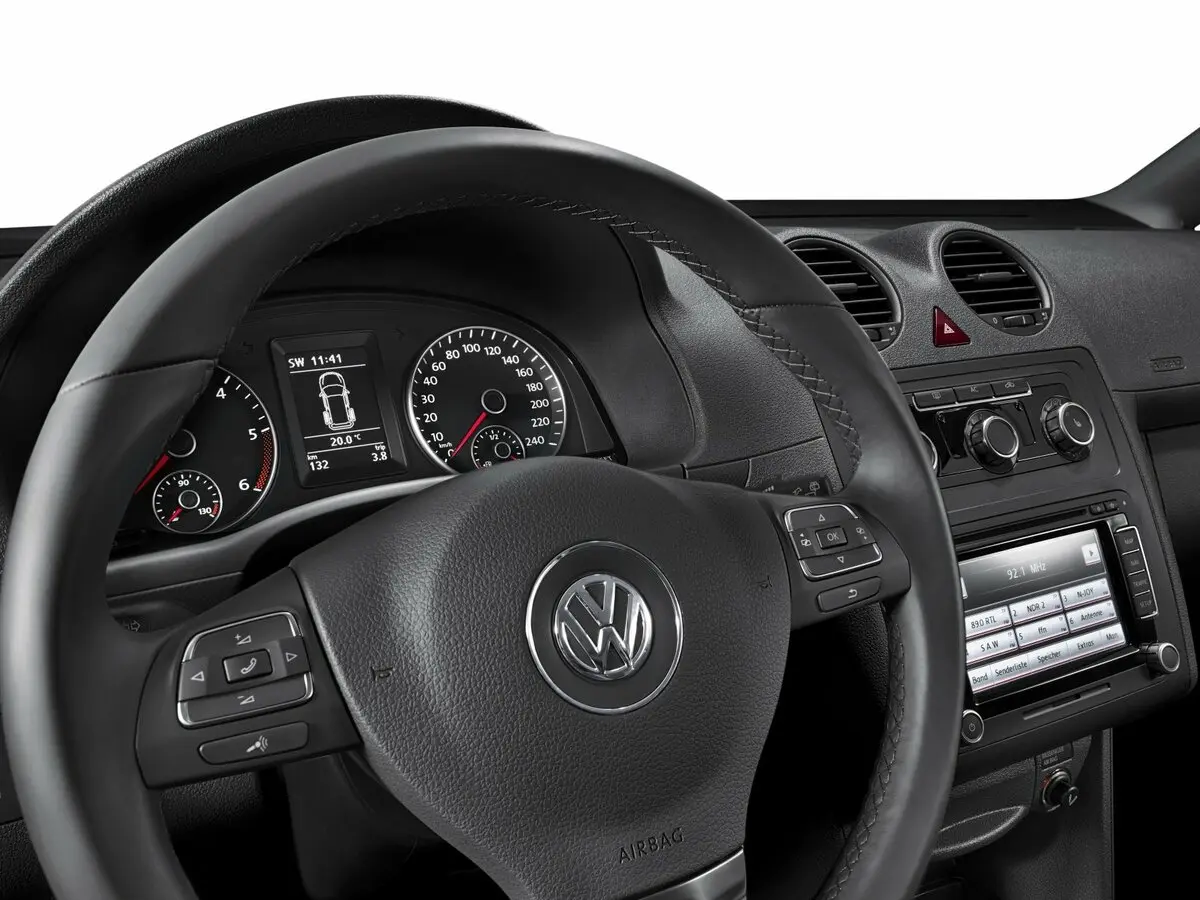 Volkswagen Caddy III Рестайлинг Компактвэн — фото 9