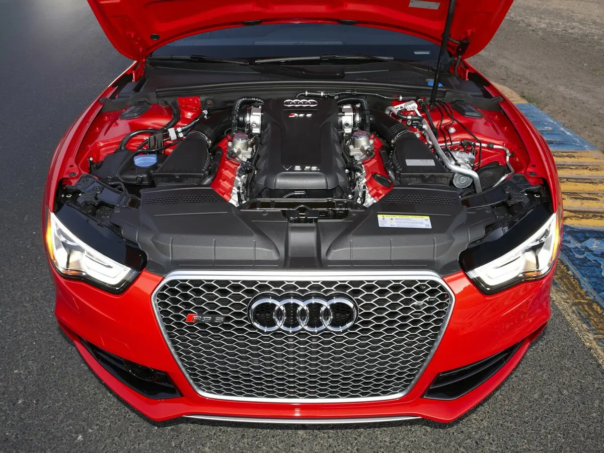 Audi RS 5 I (8T) Рестайлинг Купе — photo 9