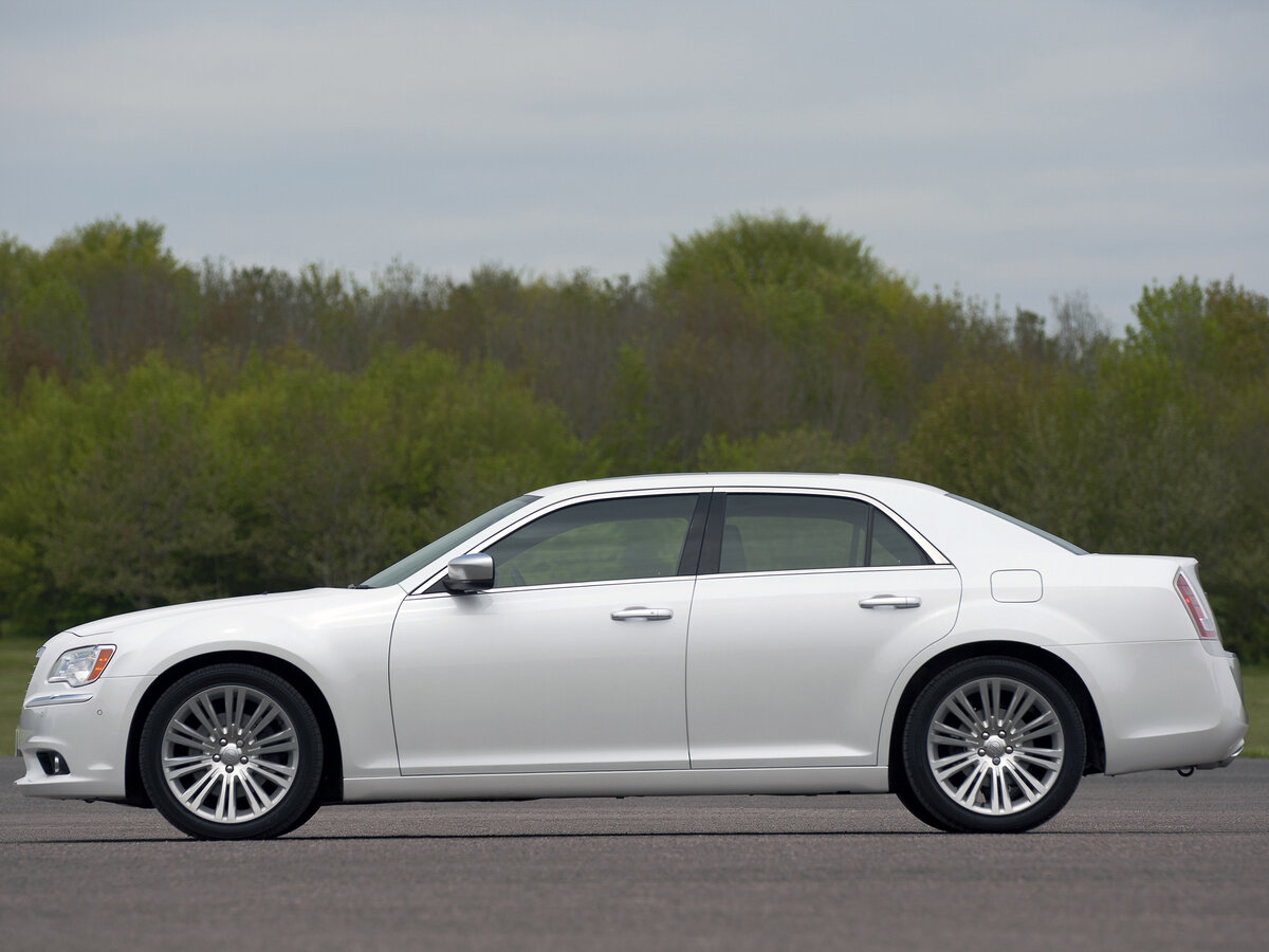 Chrysler 300C II Седан — фото 2
