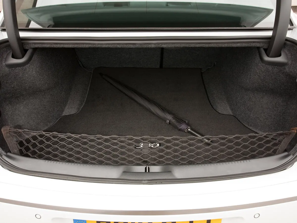 Chrysler 300C II Седан — photo 15