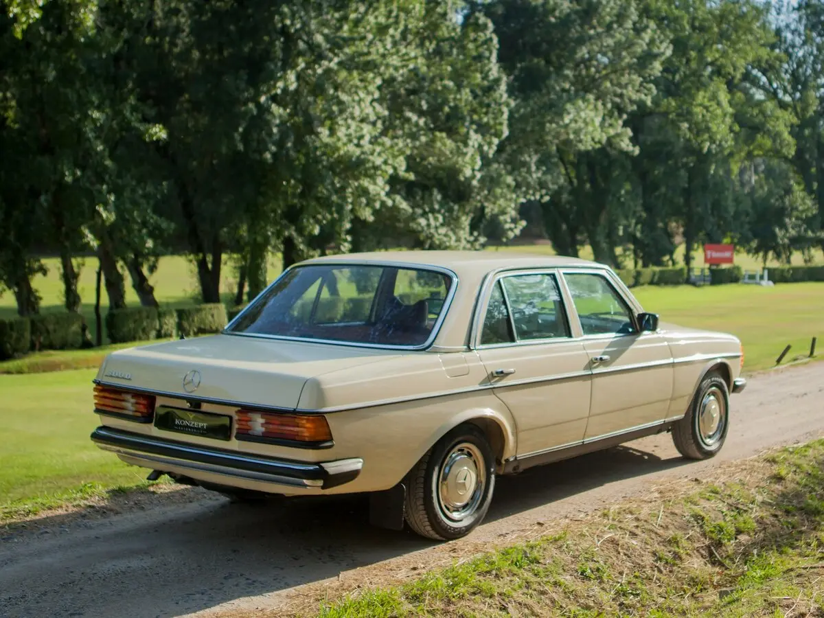 Mercedes-Benz W123 1975 – 1986 Седан — сүрөт 5