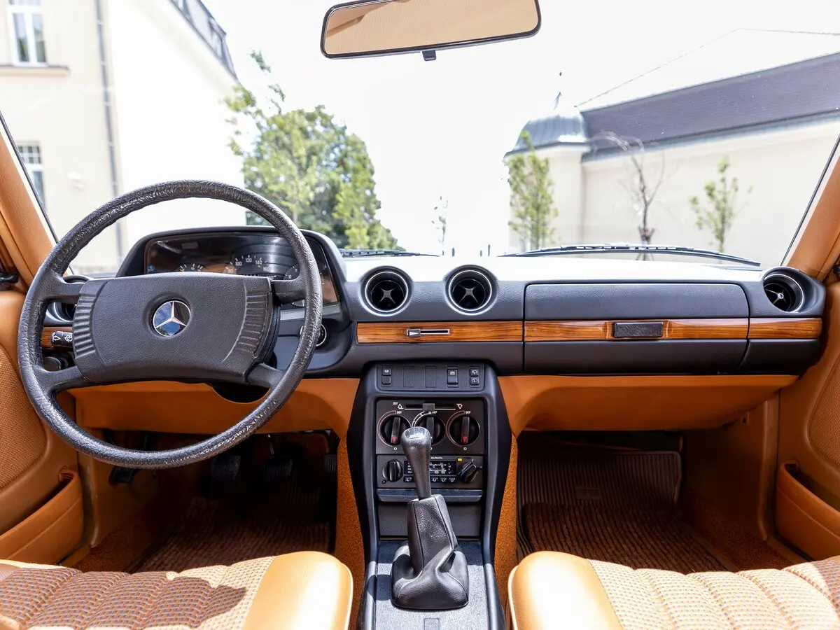 Mercedes-Benz W123 1975 – 1986 Универсал 5 дв. — photo 6