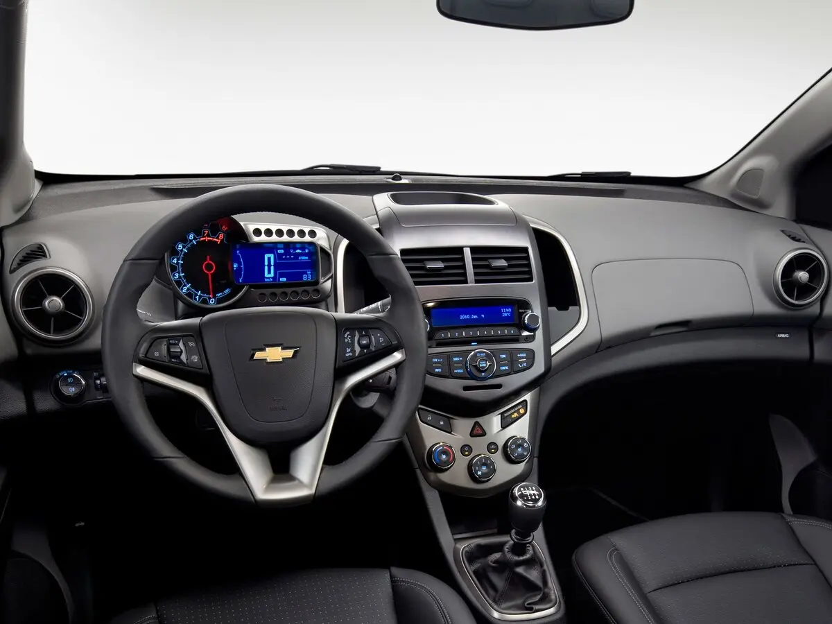 Chevrolet Aveo II Хэтчбек 5 дв. — сүрөт 5