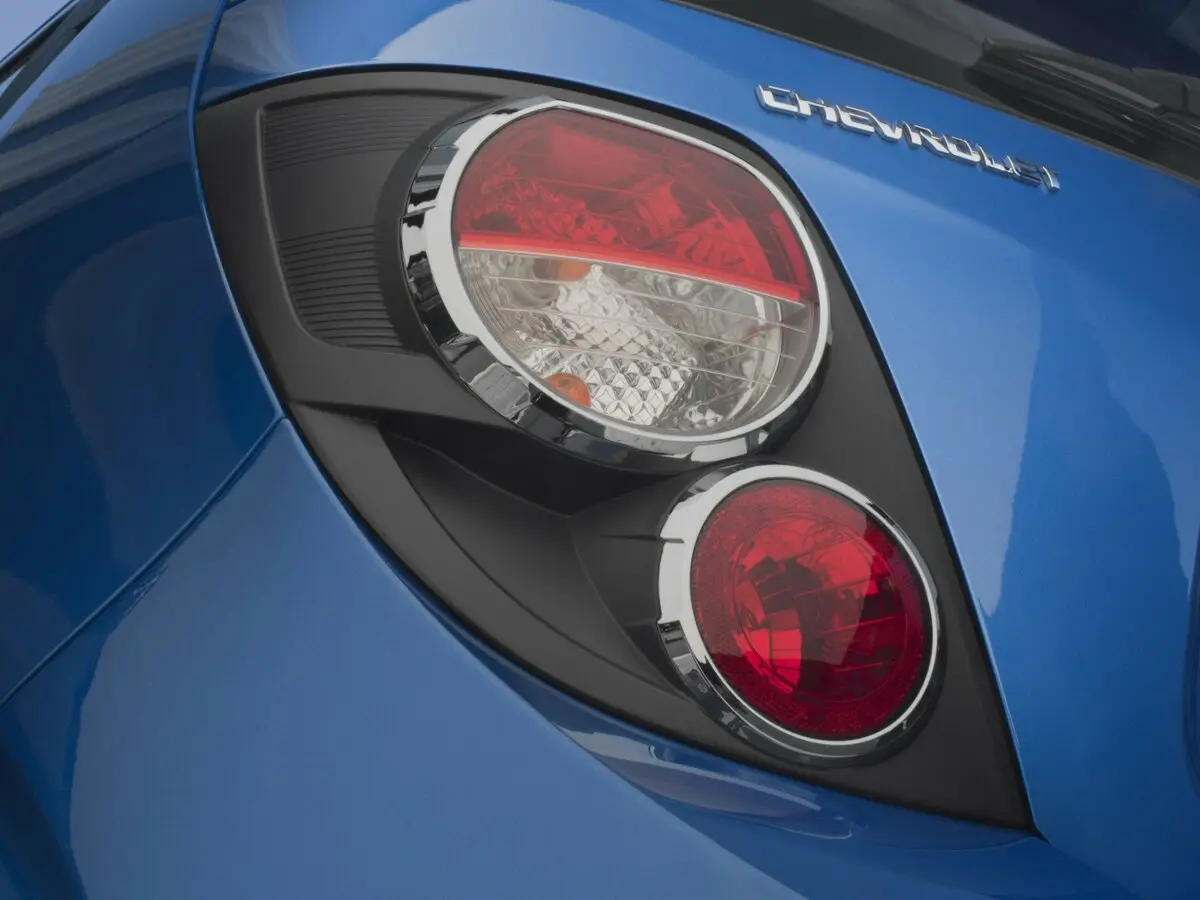 Chevrolet Aveo II Хэтчбек 5 дв. — сүрөт 15