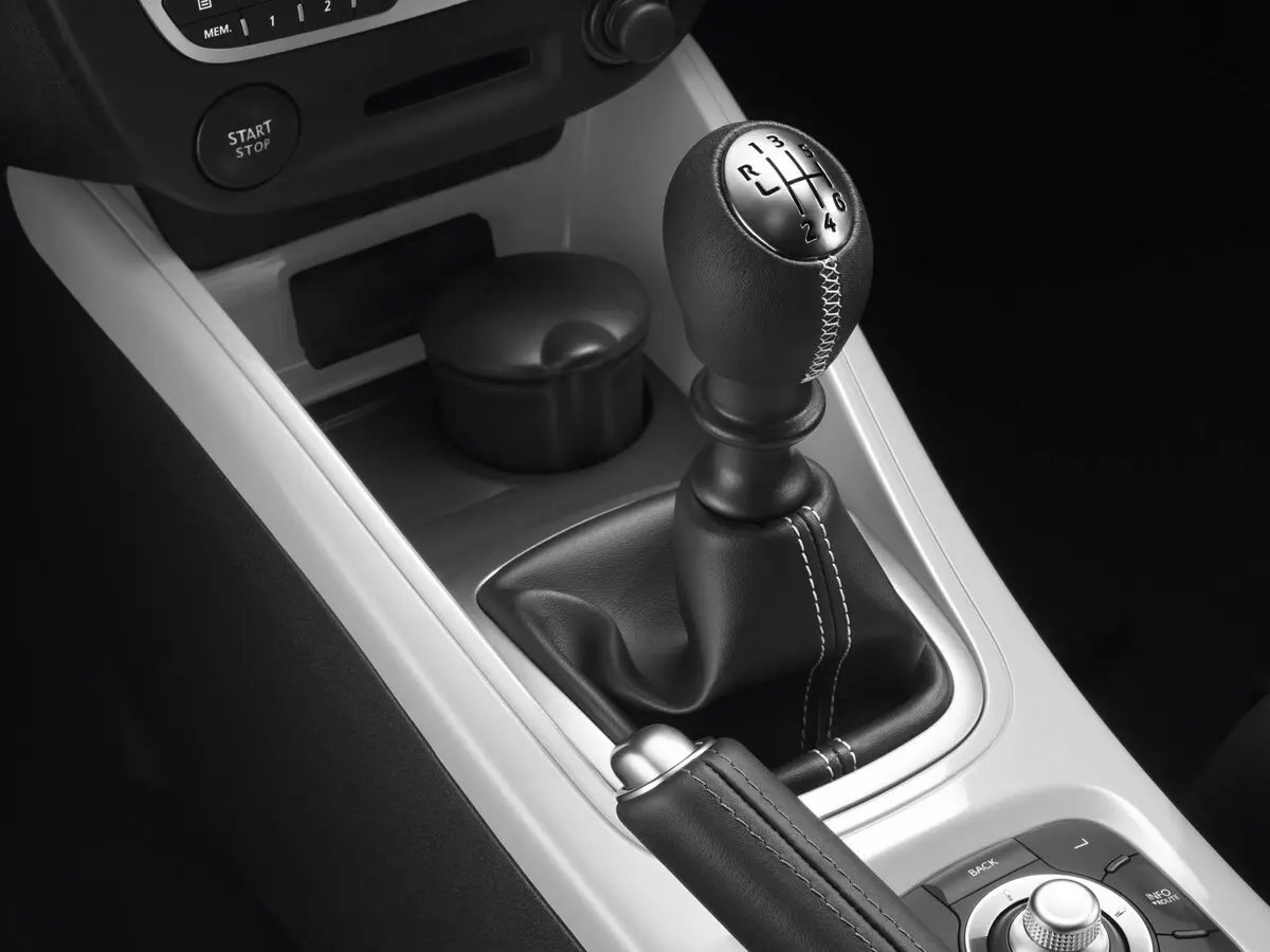 Renault Megane RS III Хэтчбек 3 дв. — 照片 10