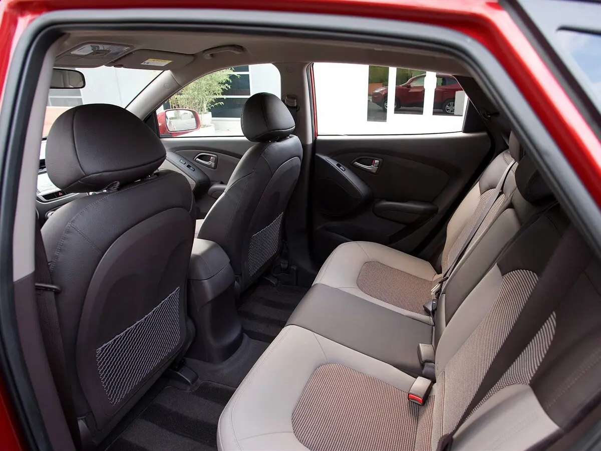 Hyundai Tucson II Внедорожник 5 дв. — сүрөт 11