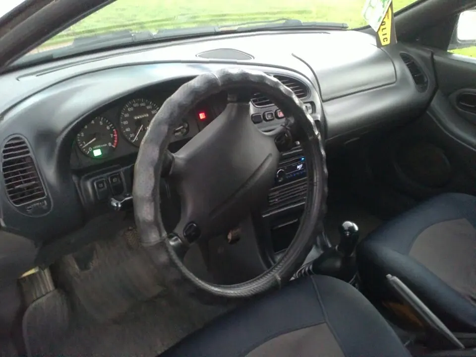 Mazda 323 V (BA) Хэтчбек 5 дв. — фото 6