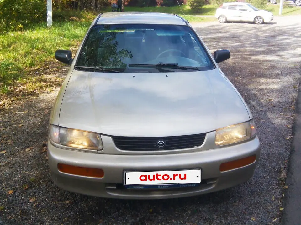 Mazda 323 V (BA) Седан — фото 3