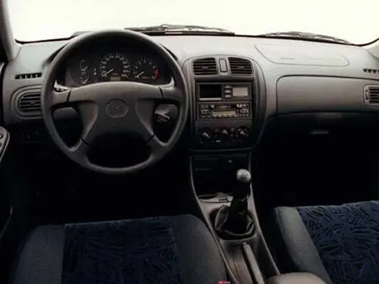 Mazda 323 V (BA) Седан — фото 7