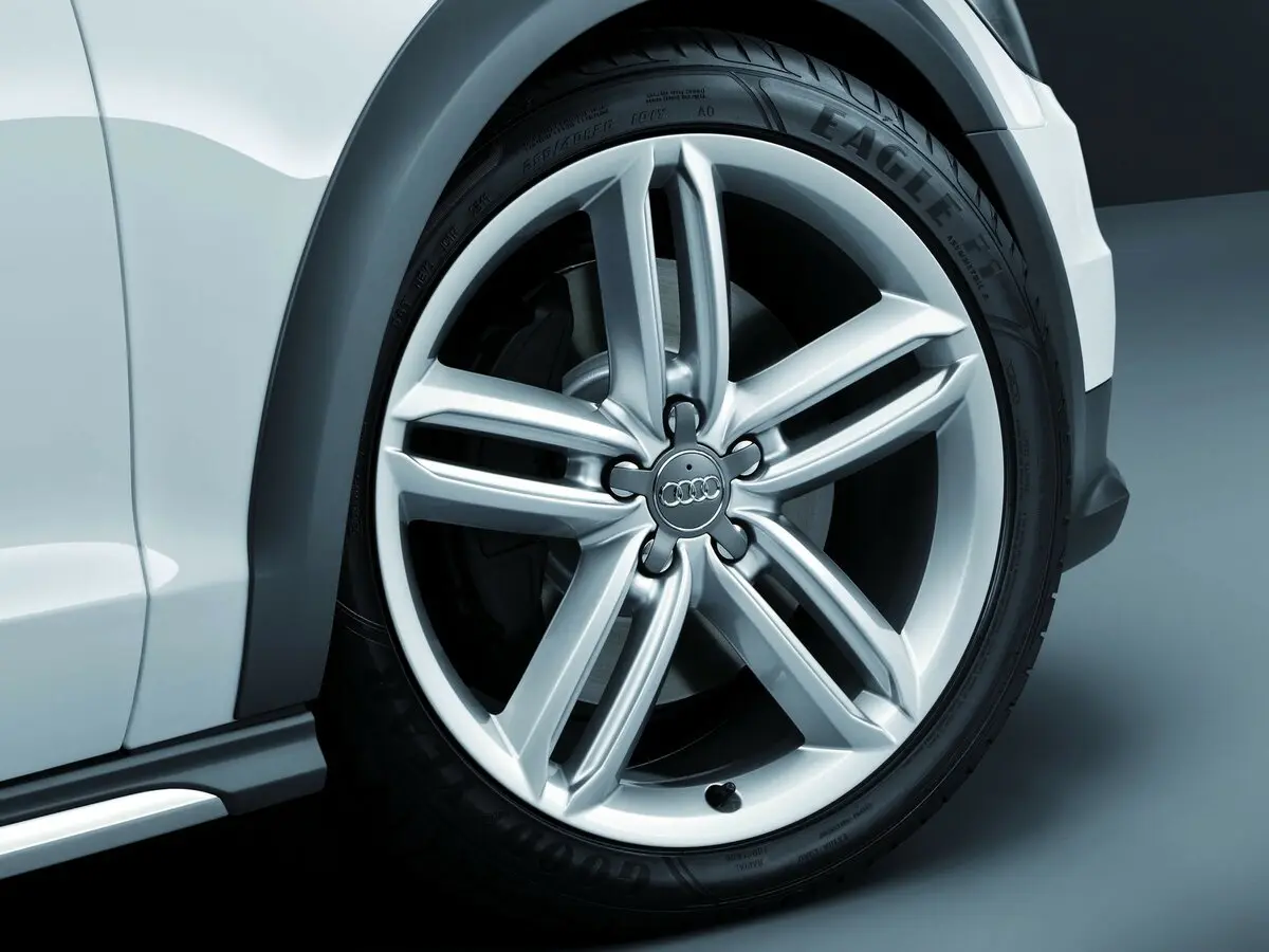 Audi A6 allroad III (C7) Универсал 5 дв. — сүрөт 17