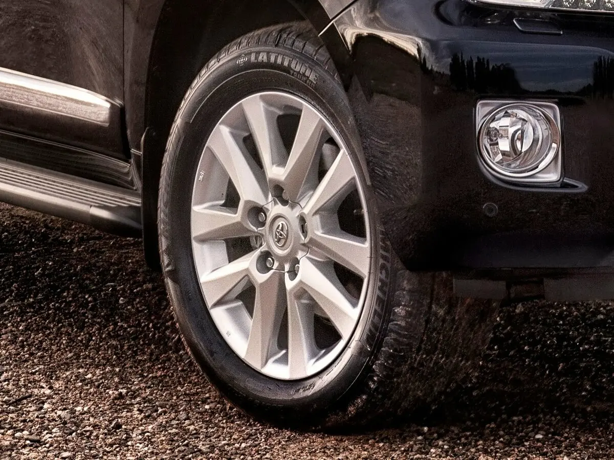Toyota Land Cruiser 200 Series Рестайлинг 1 Внедорожник 5 дв. — сүрөт 15