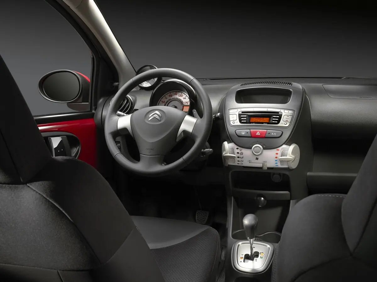 Citroen C1 I Рестайлинг 2 Хэтчбек 3 дв. — сүрөт 5