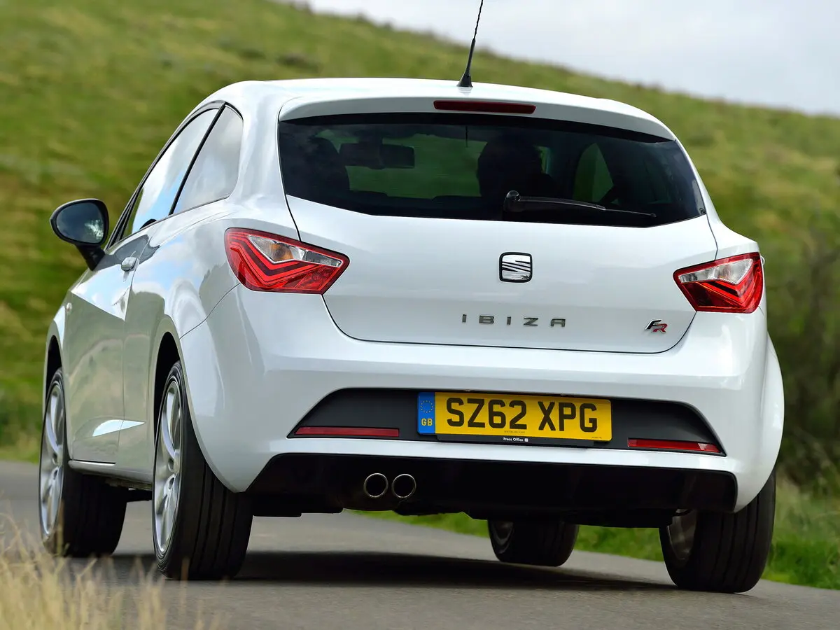 SEAT Ibiza IV Рестайлинг Хэтчбек 3 дв. — 照片 4