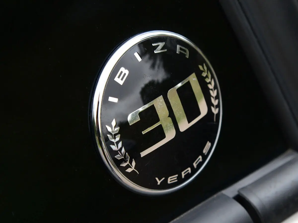 SEAT Ibiza IV Рестайлинг Хэтчбек 3 дв. — 照片 10