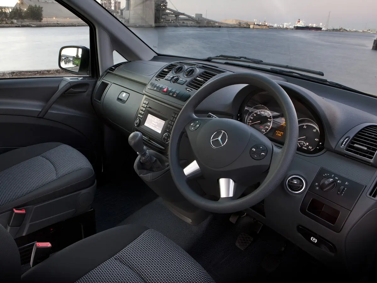 Mercedes-Benz Vito II (W639) Рестайлинг Фургон — фото 5