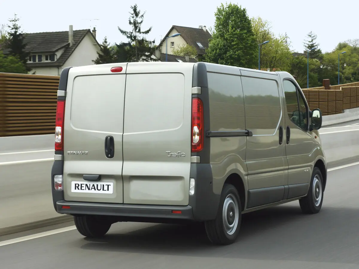 Renault Trafic II Рестайлинг Фургон — 照片 4