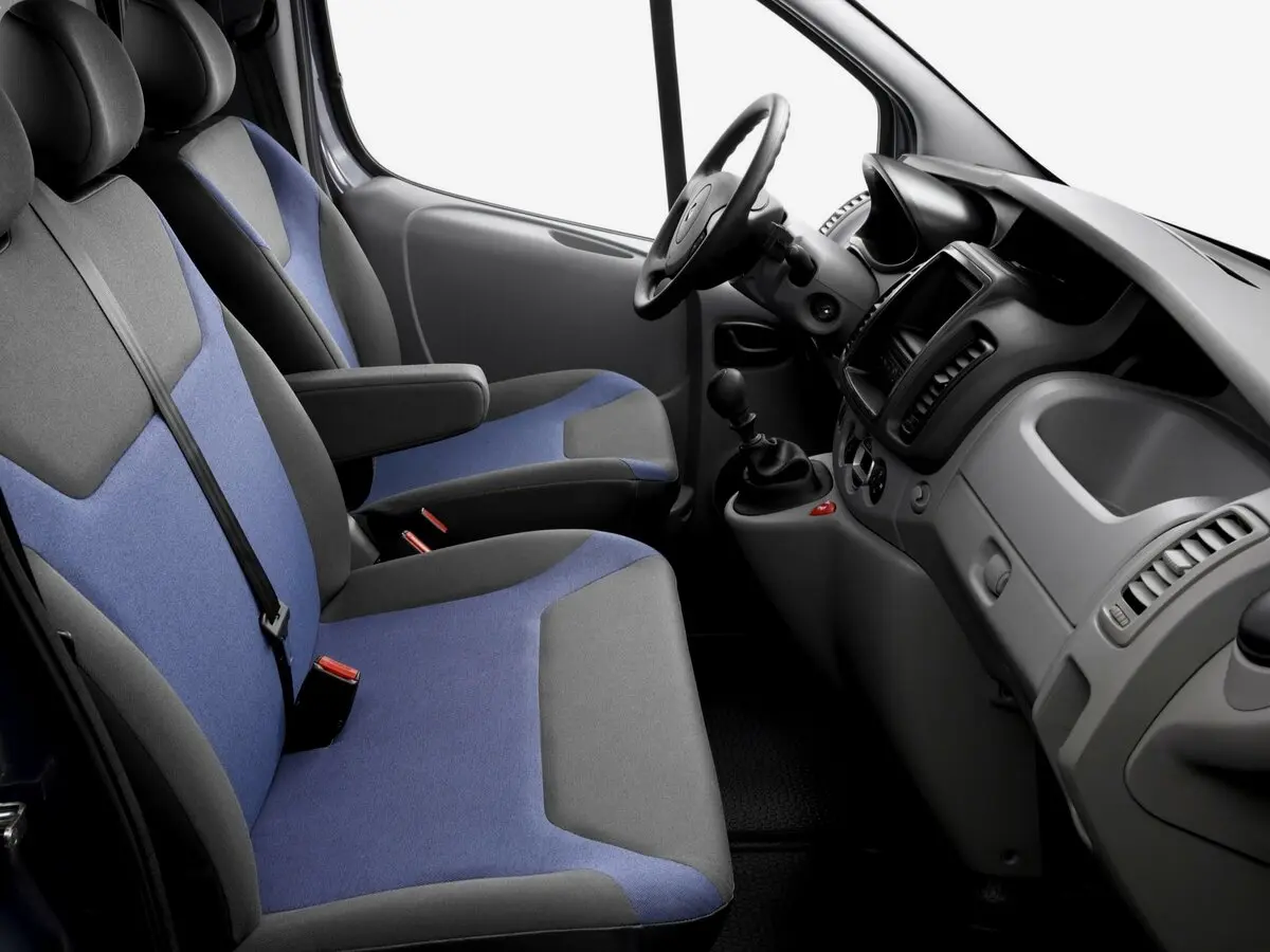 Renault Trafic II Рестайлинг Фургон — 照片 6