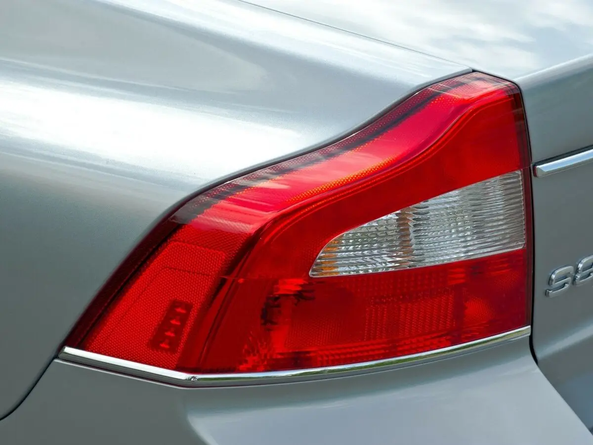 Volvo S80 II Рестайлинг Седан — сүрөт 15