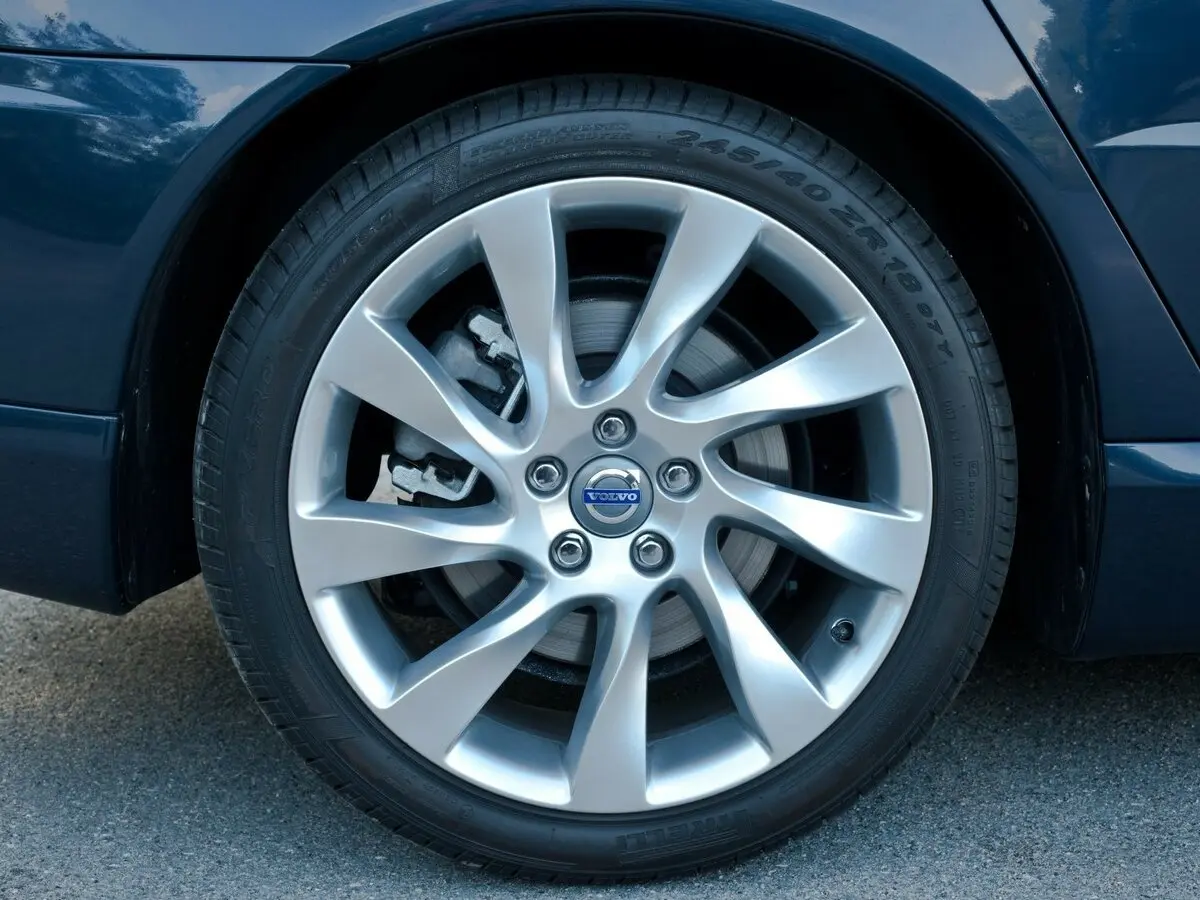Volvo S80 II Рестайлинг Седан — сүрөт 18