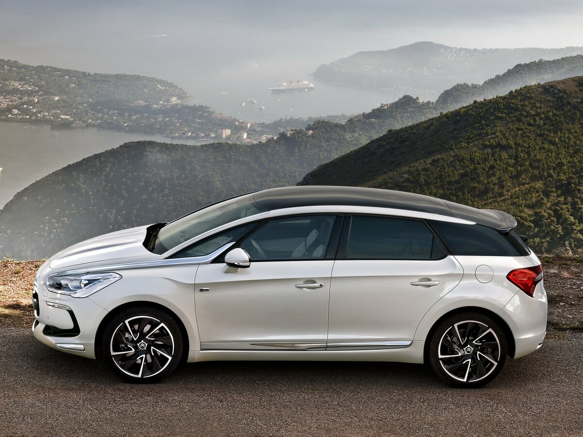 Citroen DS5 2012 – 2015 Хэтчбек 5 дв. — фото 2