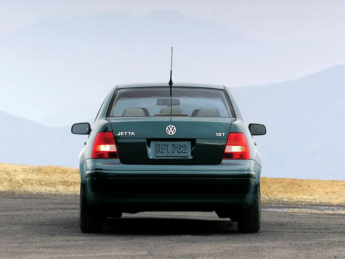 Volkswagen Jetta IV Седан — фото 4