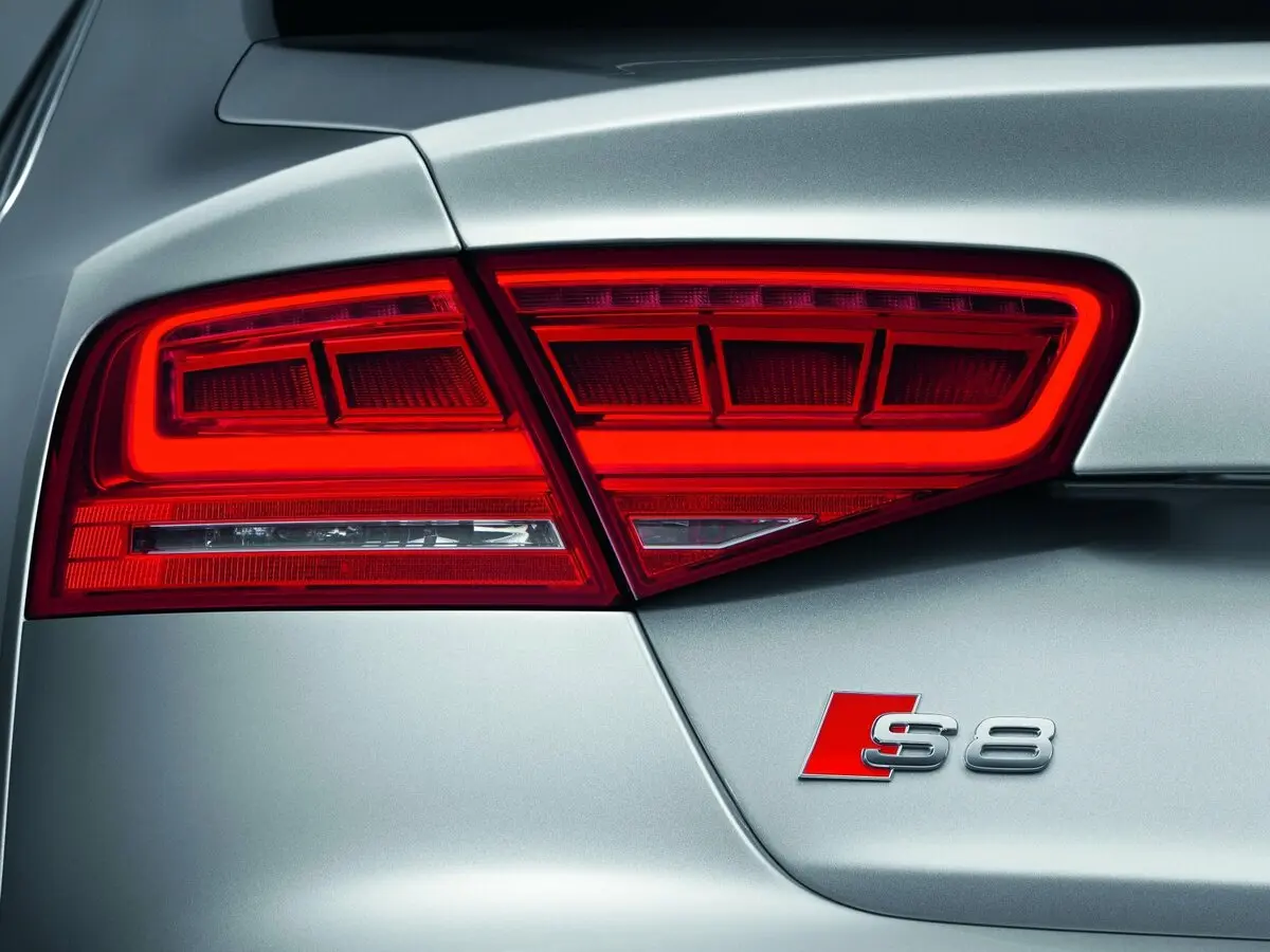 Audi S8 III (D4) Седан — сүрөт 13
