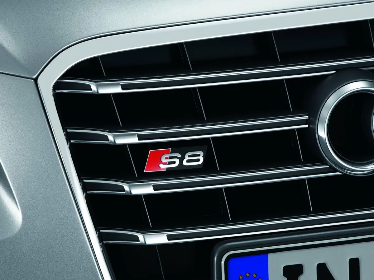 Audi S8 III (D4) Седан — сүрөт 15