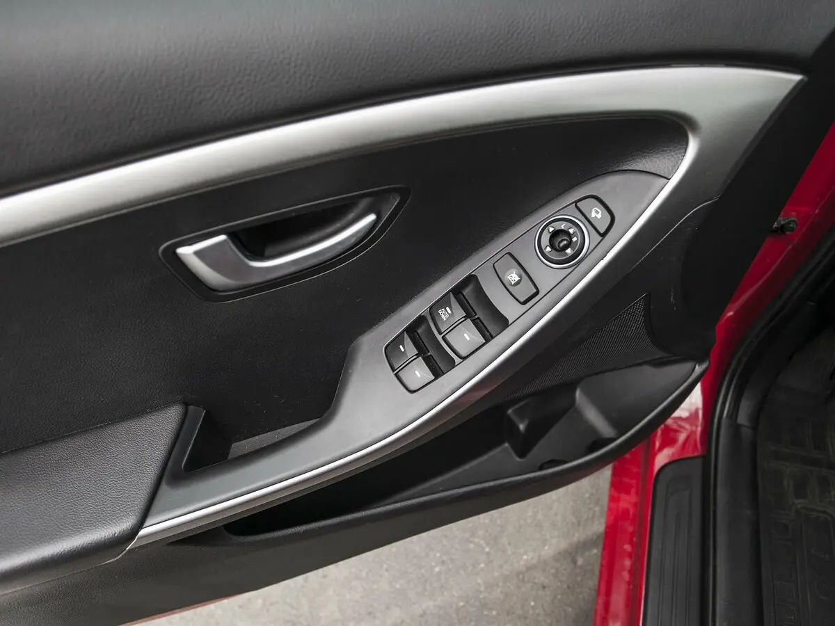 Hyundai i30 II Хэтчбек 5 дв. — фото 26