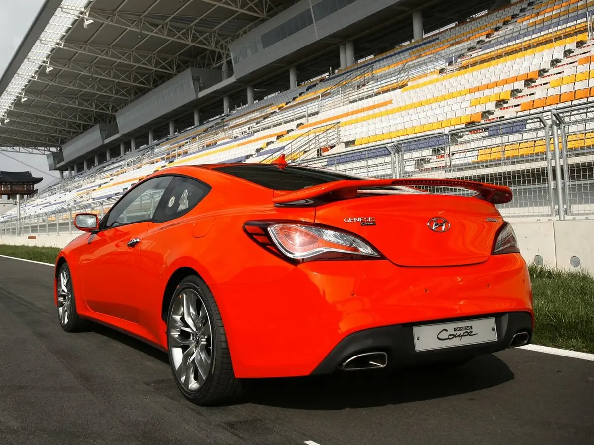 Hyundai Genesis Coupe I Рестайлинг Купе — сүрөт 5